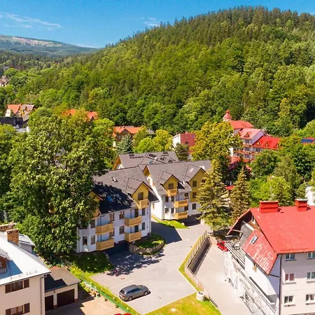 Apartment Wonder - Polozone Blisko Deptaka, Licznych Restauracji I Sklepow *